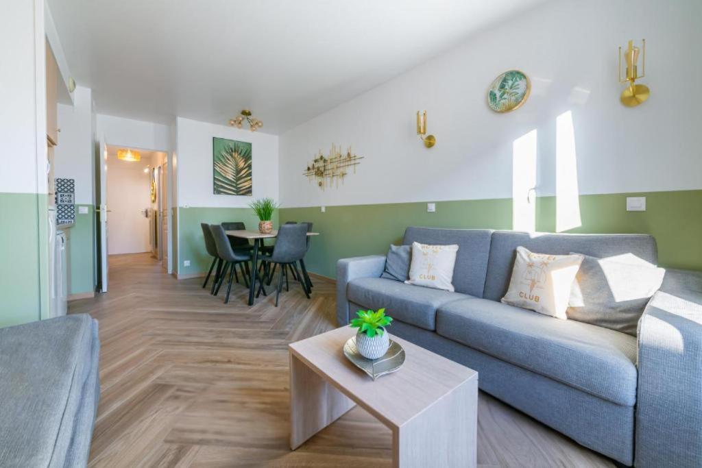 Ferienwohnung Jungle Duplex Serris Exterior foto